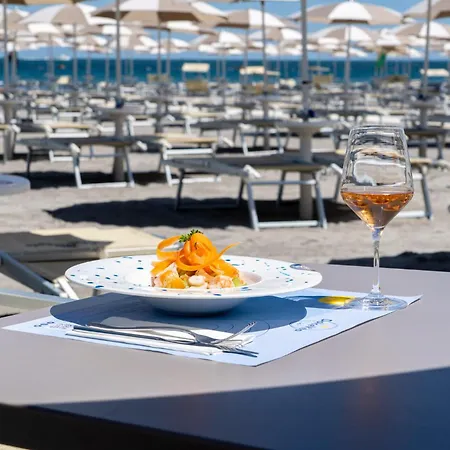 Club Del Sole Marina Family 4* Punta Marina