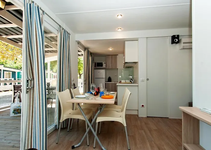 假日公园 Club Del Sole Marina Family 4*