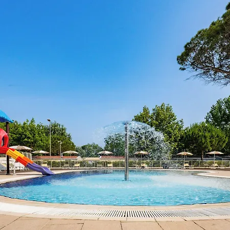 Aldeamento Turístico Club Del Sole Marina Family 4*